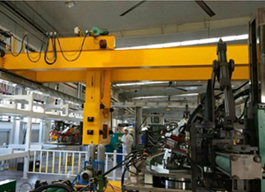 橋式堆垛機(jī)